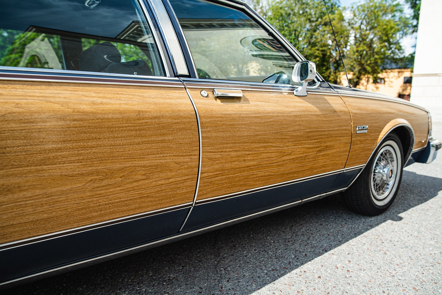 Exterior image of 1983 Buick Electra Estate Wagon 5.0