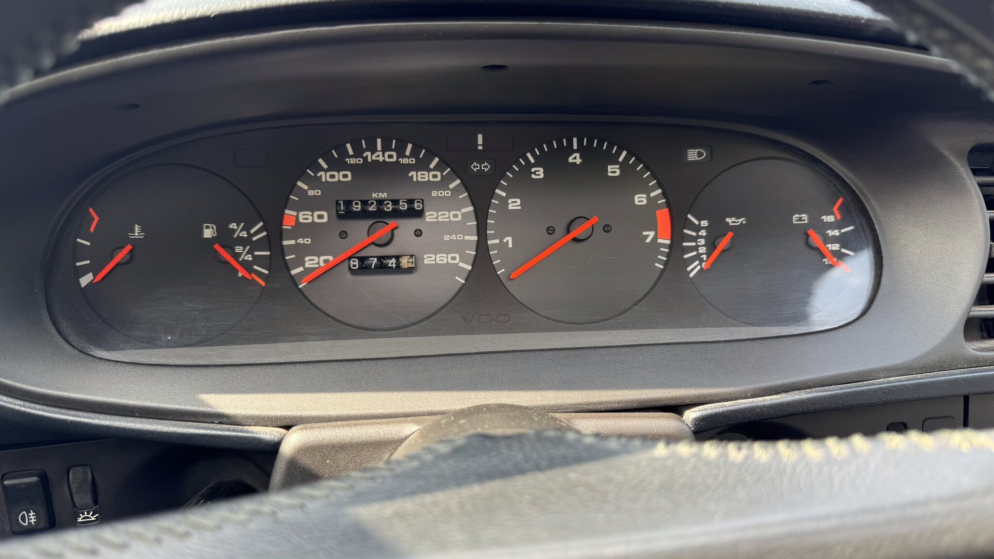 Interior image of 1990 Porsche 944 S2 Convertible