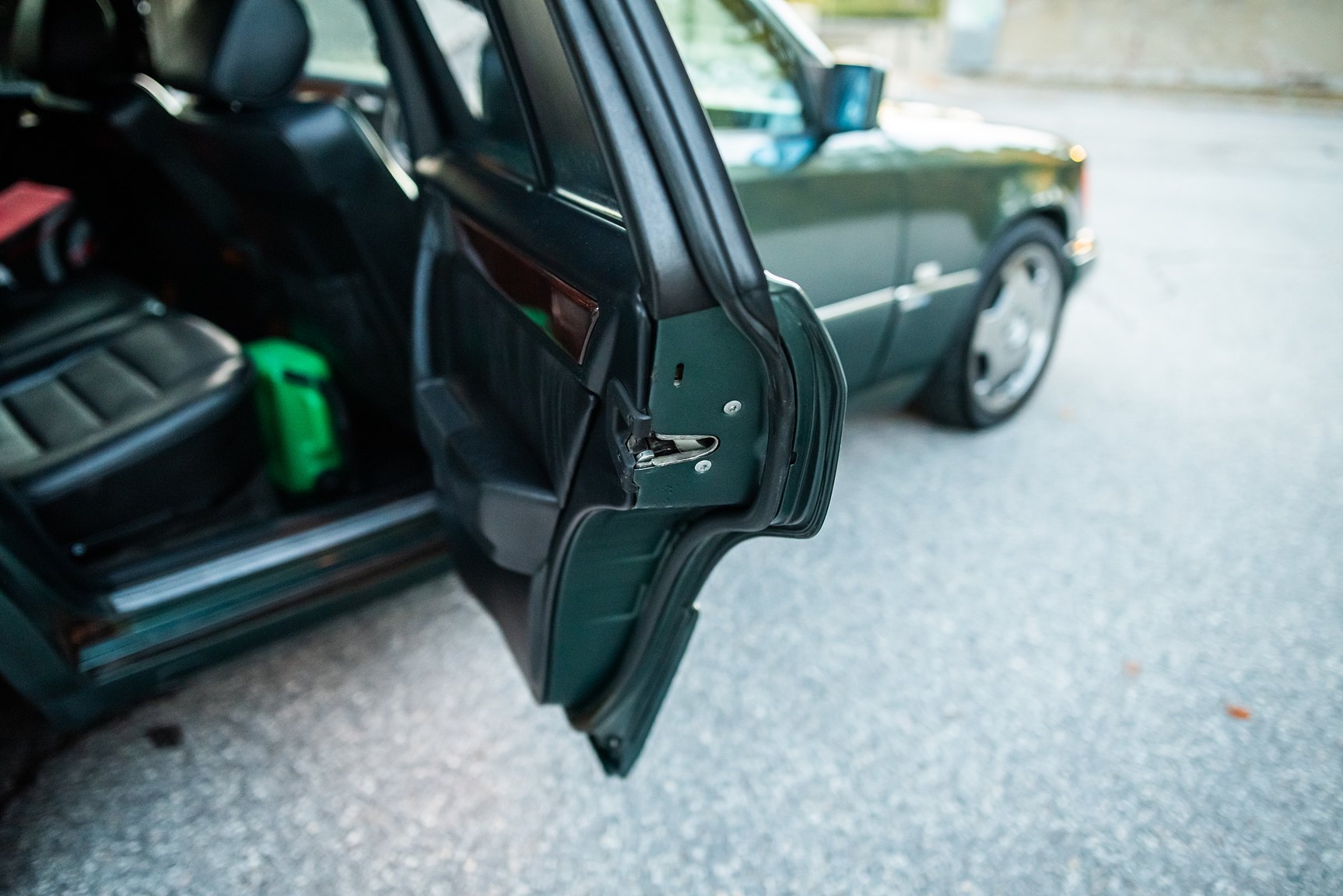 Interior image of 1996 MERCEDES-BENZ E 320 T