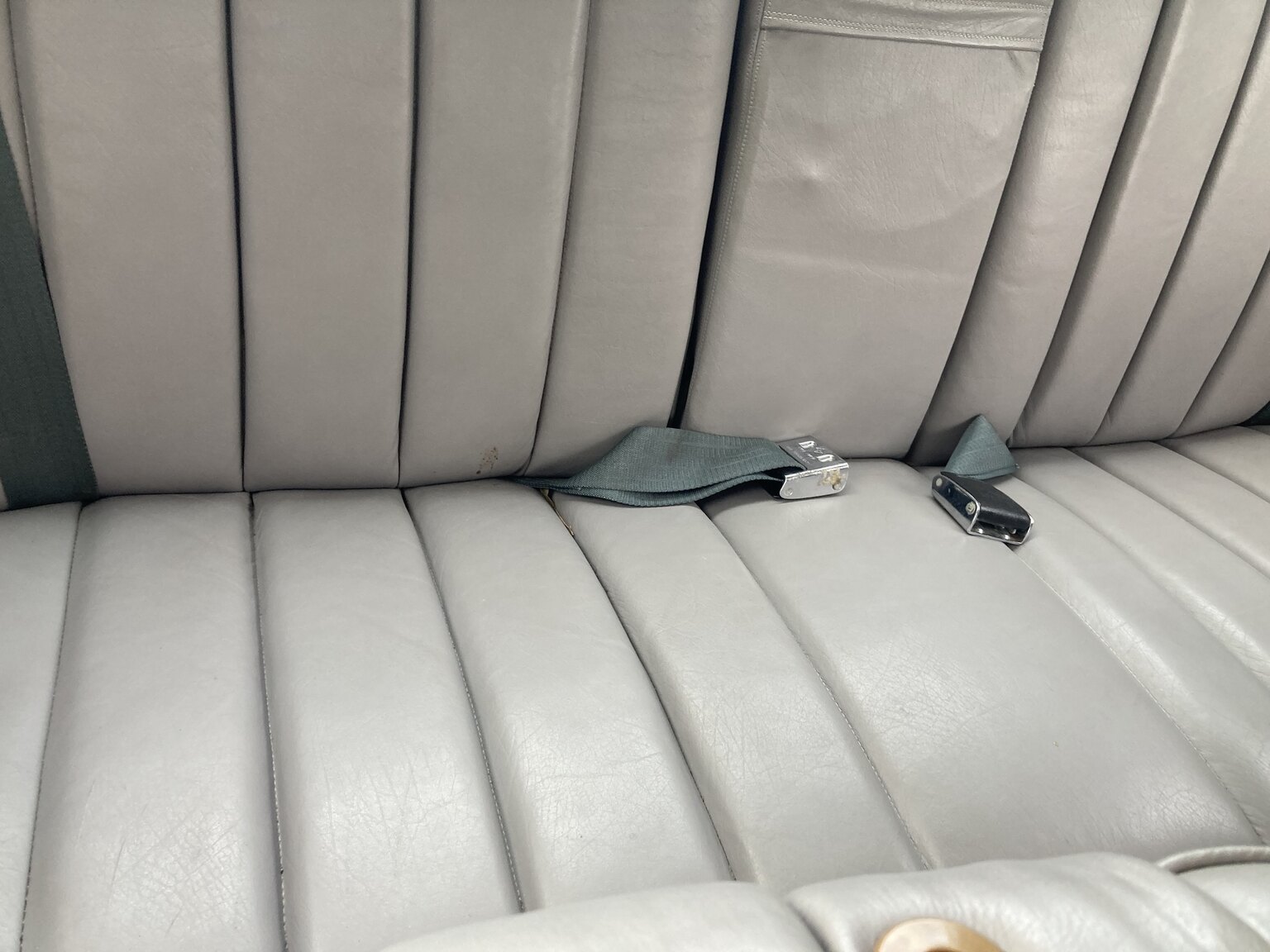 Interior image of 1973 Mercedes-Benz 450 SLC (45)