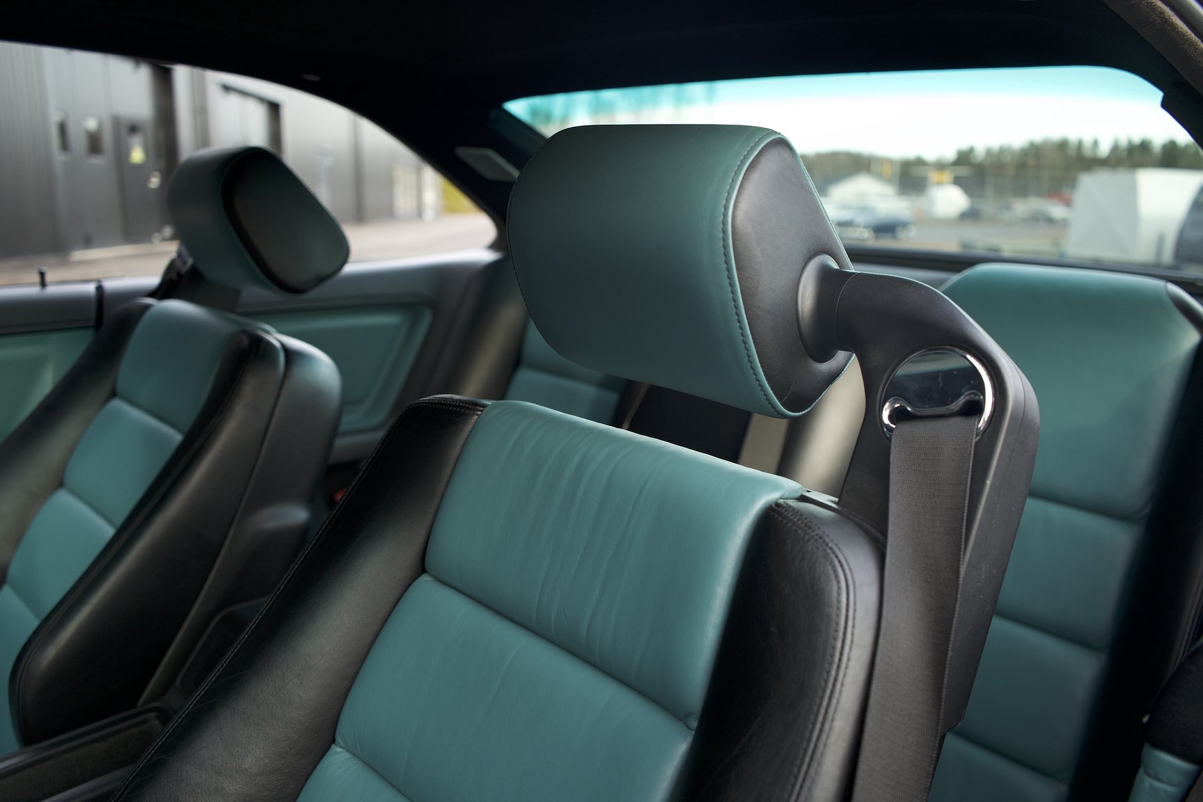 Innenraumfoto von 1992 BMW 850i 6-speed manual - NO RESERVE