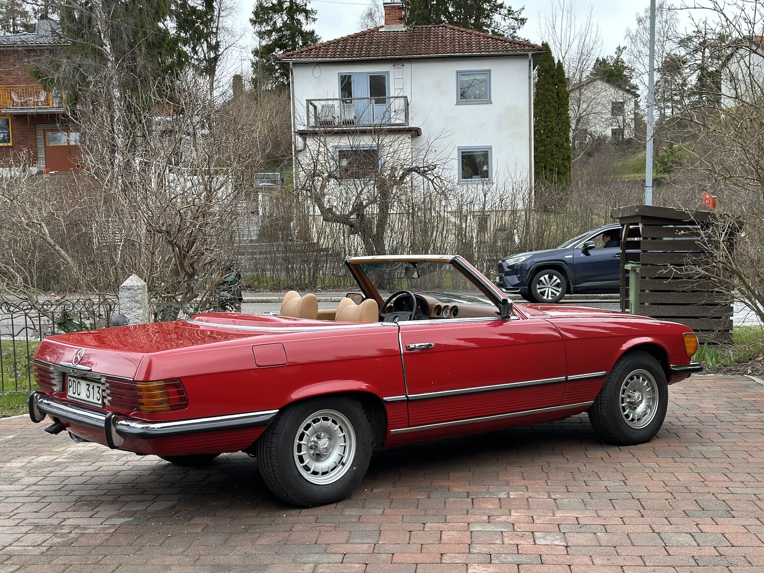 Exterior image of 1973 Mercedes-Benz 450 SL