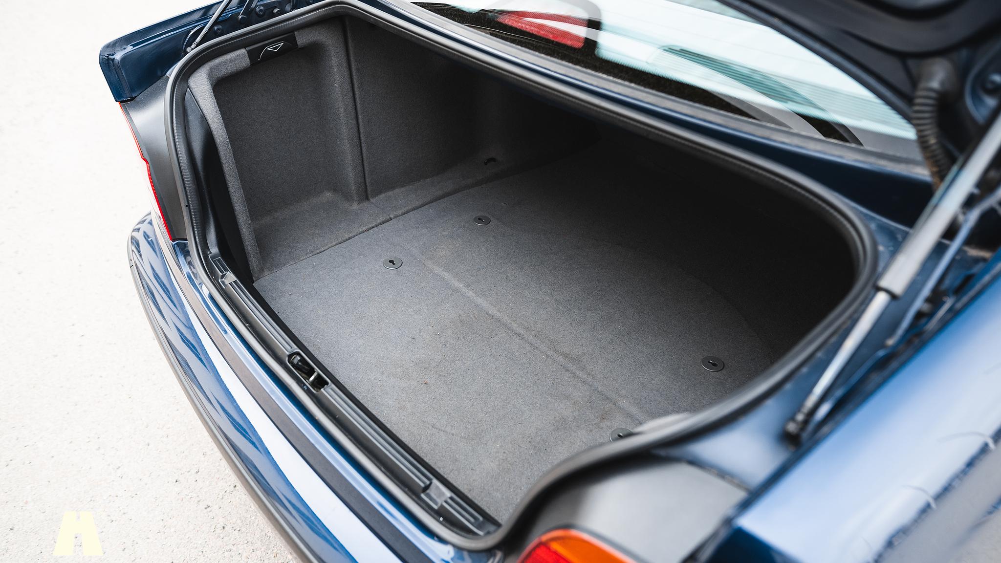Innenraumfoto von 1998 Alpina B10 V8