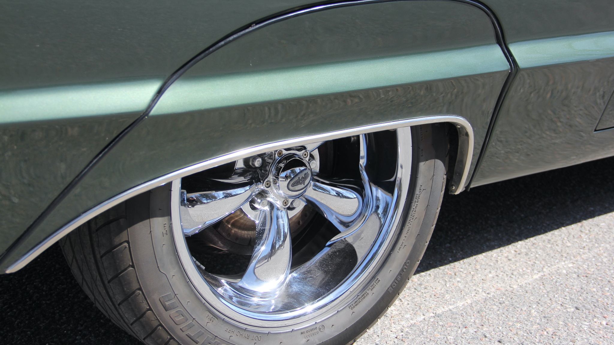 Exteriörbild på 1966 Ford Thunderbird Town Hardtop 6.4