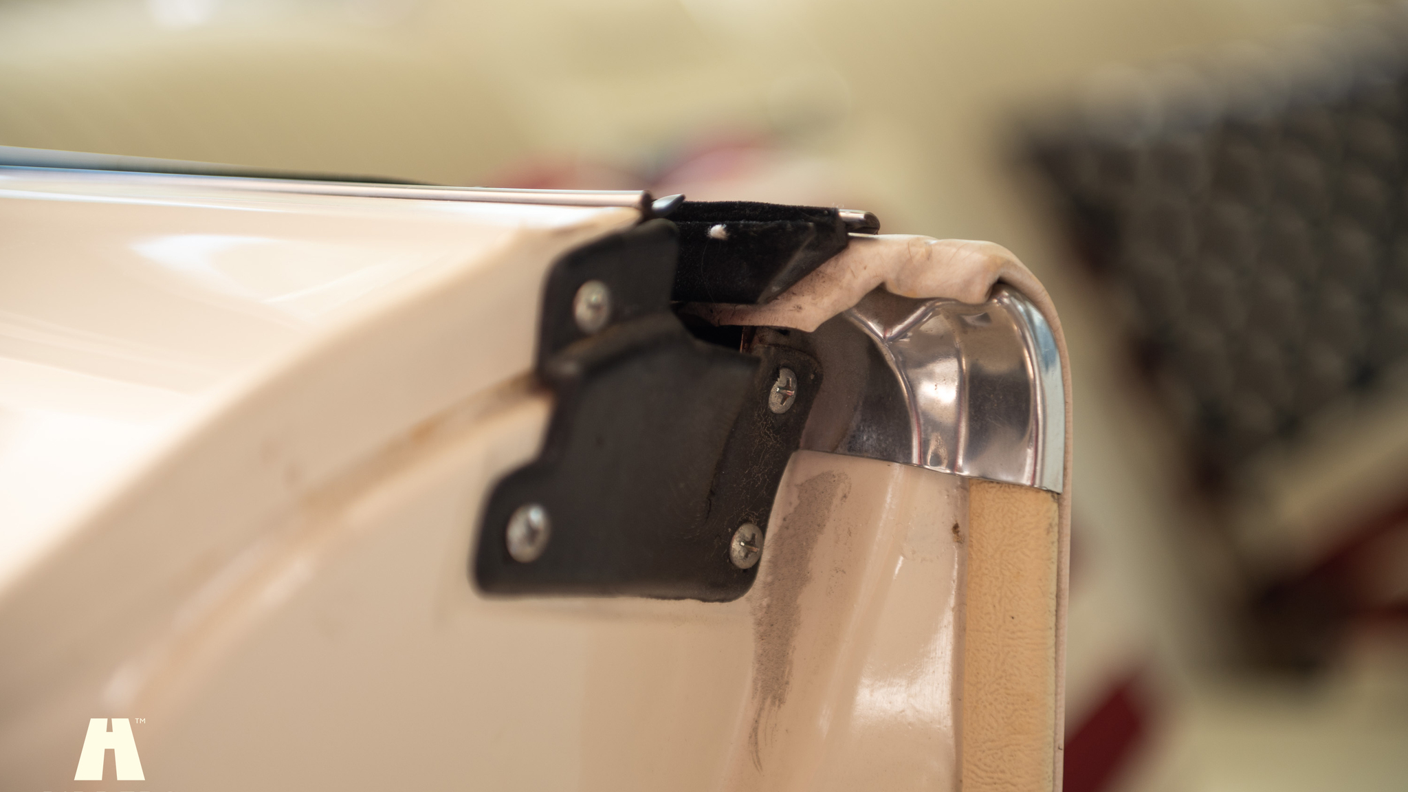 Interior image of 1964 Ford Thunderbird 6.4 HT (74)