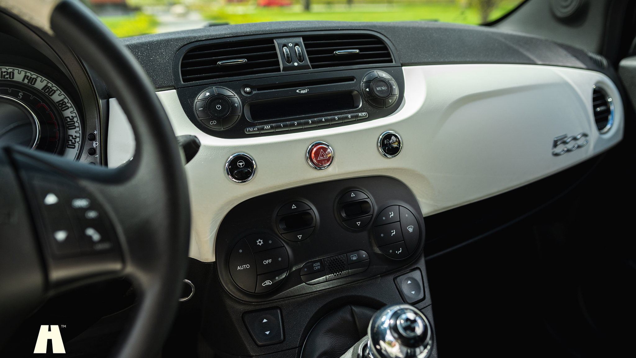 Interior image of 2012 FIAT 500 GUCCI