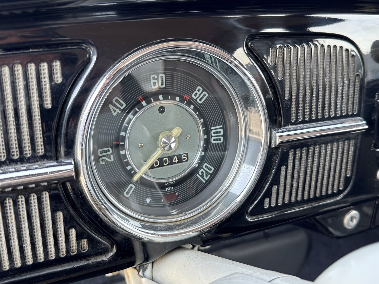 Interiörbild 1958 Volkswagen 1200 Beetle