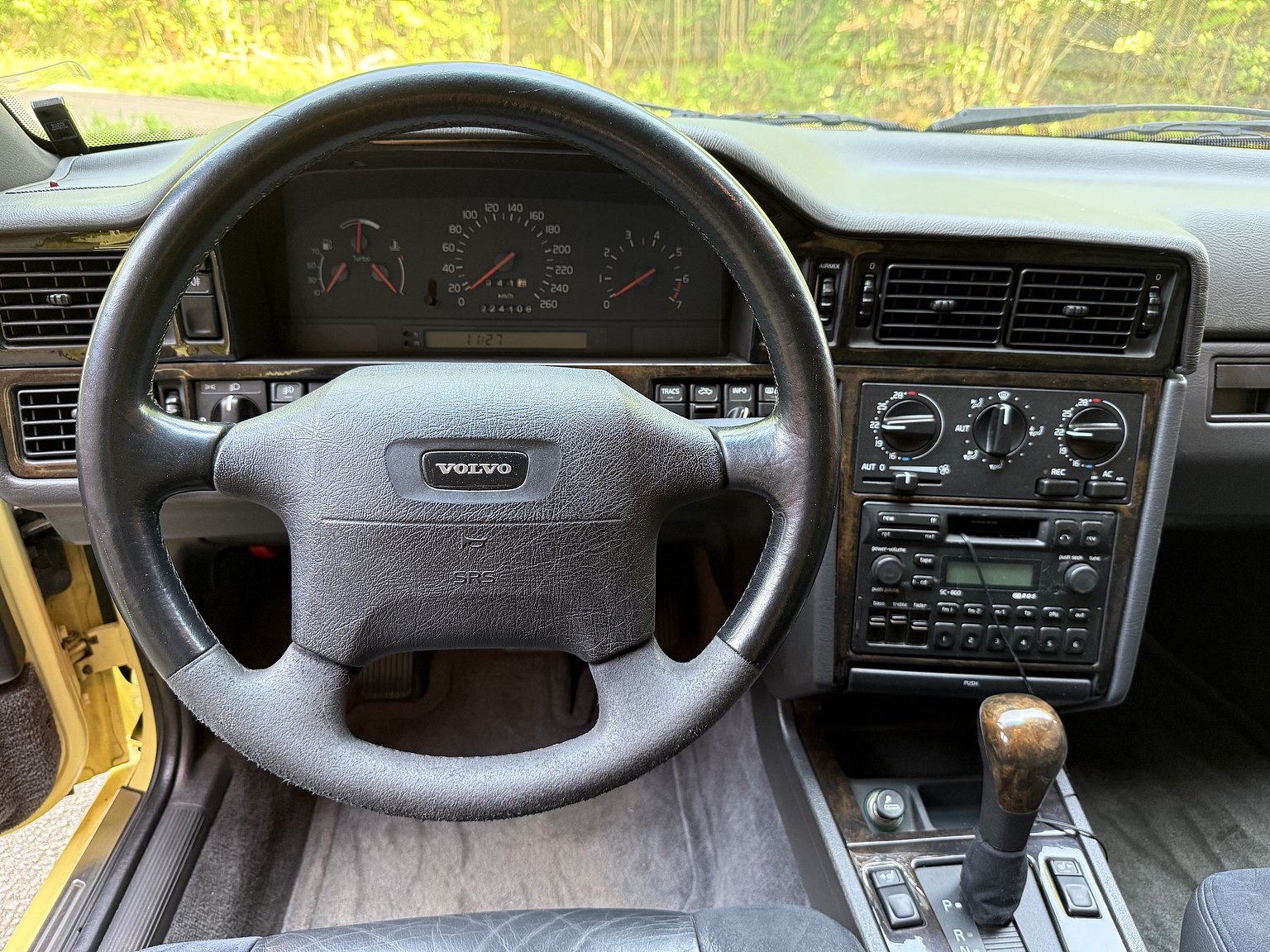 Interior image of 1995 Volvo 850 T-5R