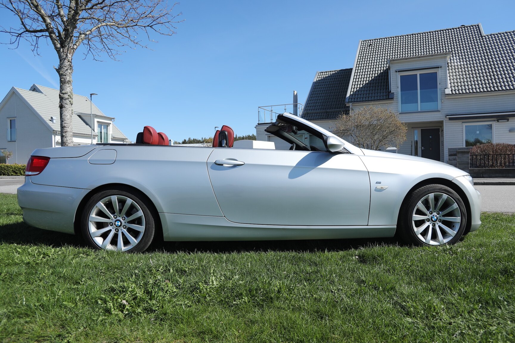 Exteriörbild på 2008 BMW 325D Cabriolet