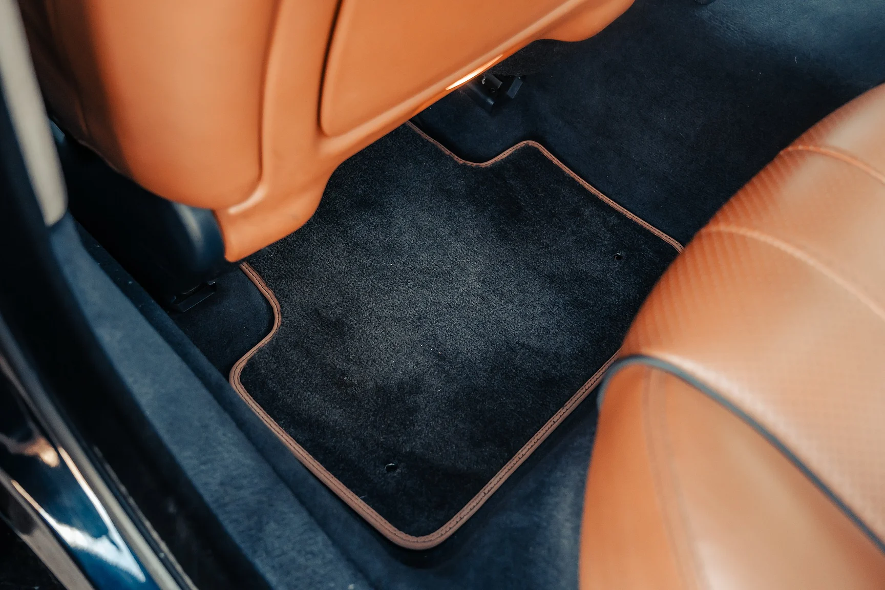 Innenraumfoto von 2012 Jaguar XJ (30)