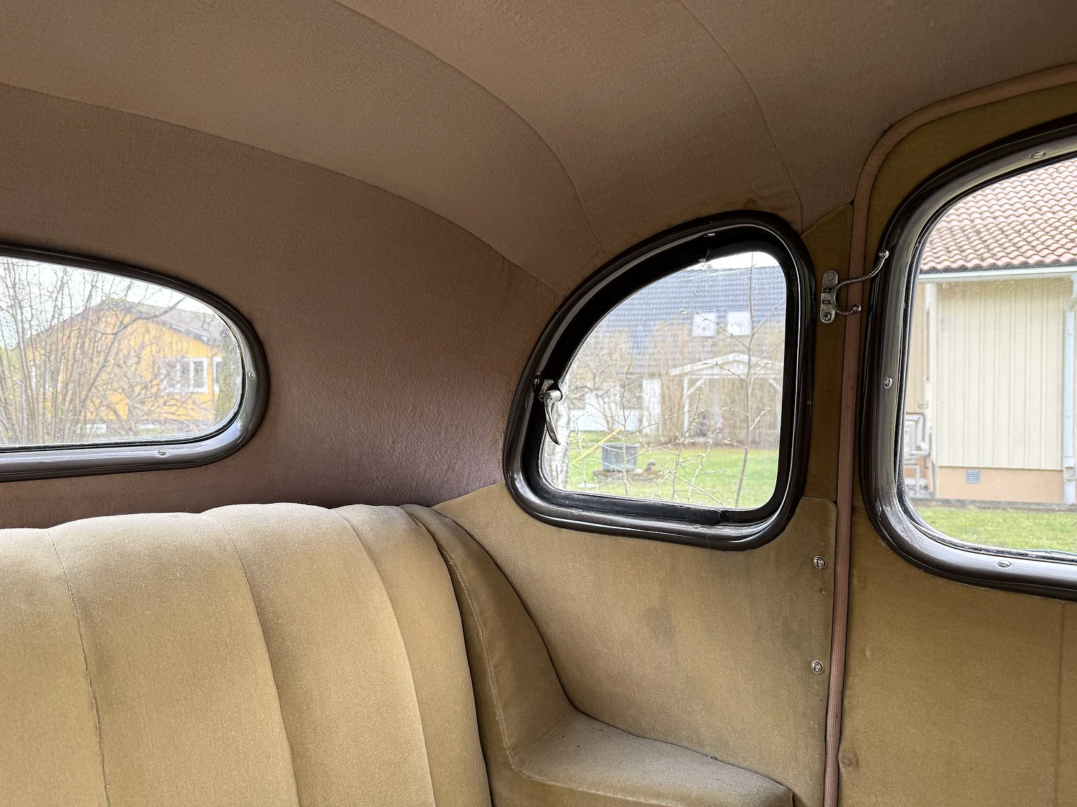 Innenraumfoto von 1936 Ford 214A Fordor (45)