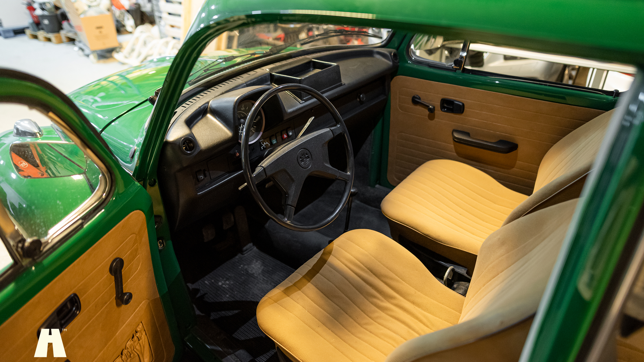 Innenraumfoto von 1973 Volkswagen Beetle 1303 S