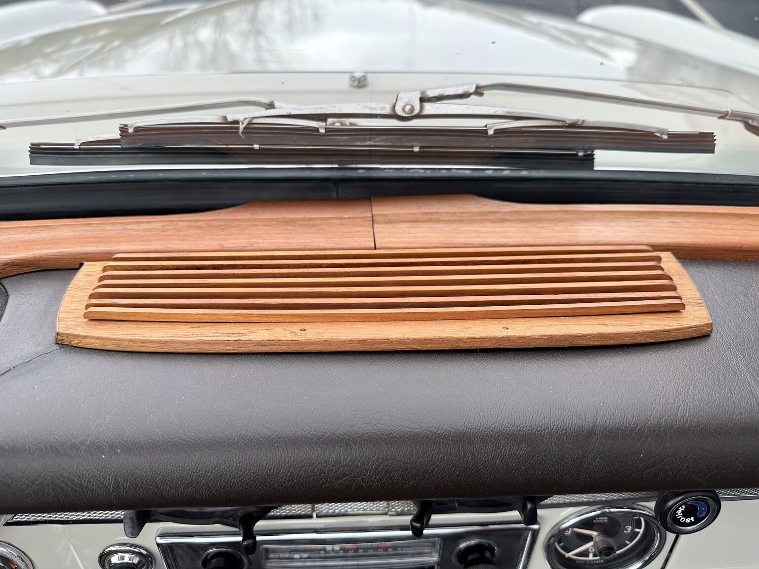 Interiörbild 1968 Mercedes Benz SL 280 Pagoda (17)