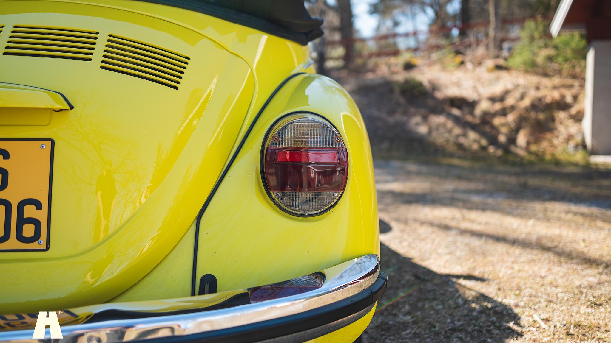 Exteriörbild på 1974 Volkswagen Bubbla 1303LS Cabriolet Svensksåld 