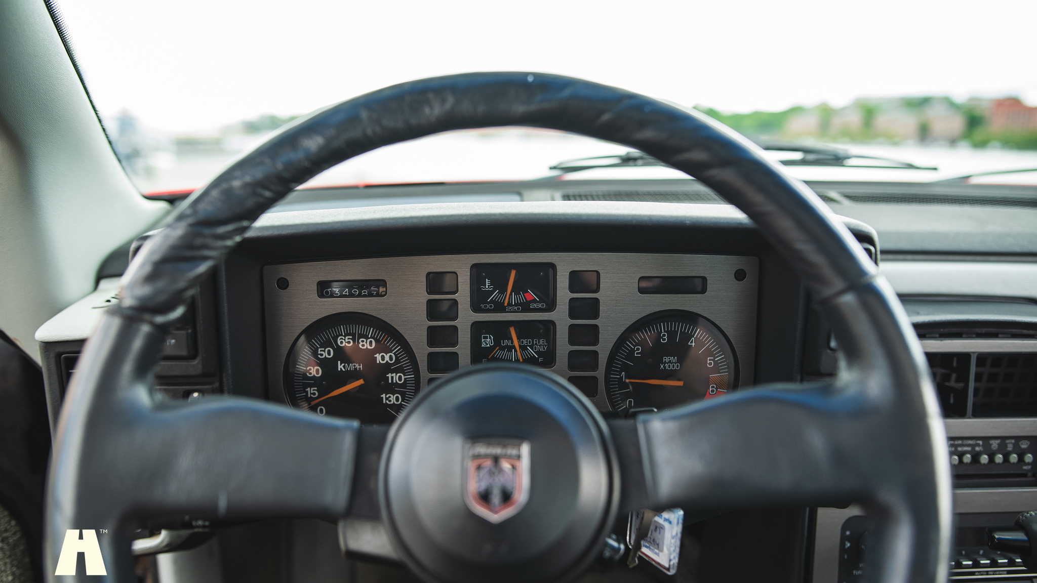Interior image of 1985 Pontiac Fiero GT (21)