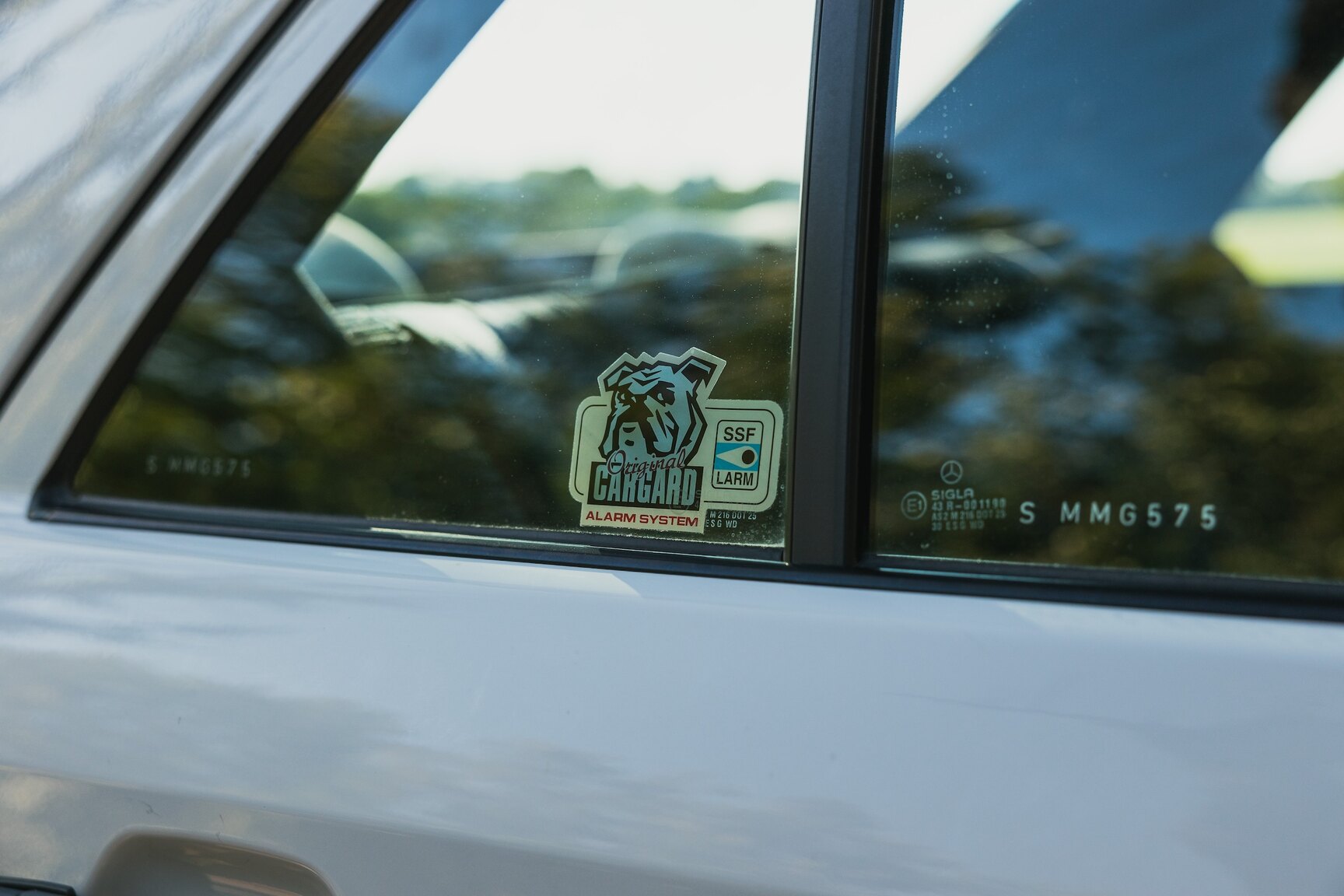 Exteriörbild på 1987 Mercedes-Benz 230E