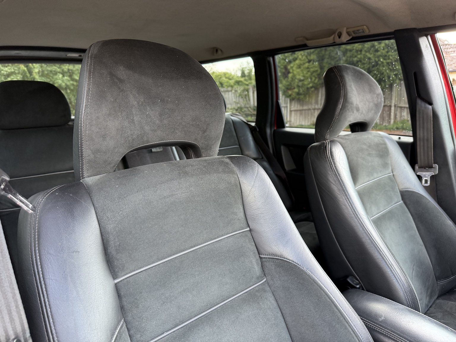 Interior image of 1996 Volvo 850 R "T-Röd"