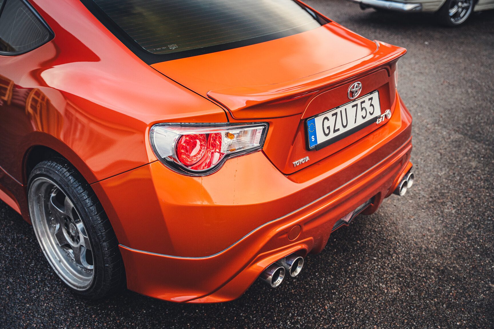 Exteriörbild på 2015 Toyota GT86 TRD-edition - Ett sista race