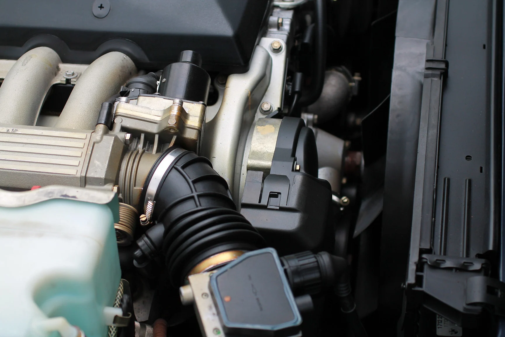 Image of 1989 BMW 750iA (35) mechanics
