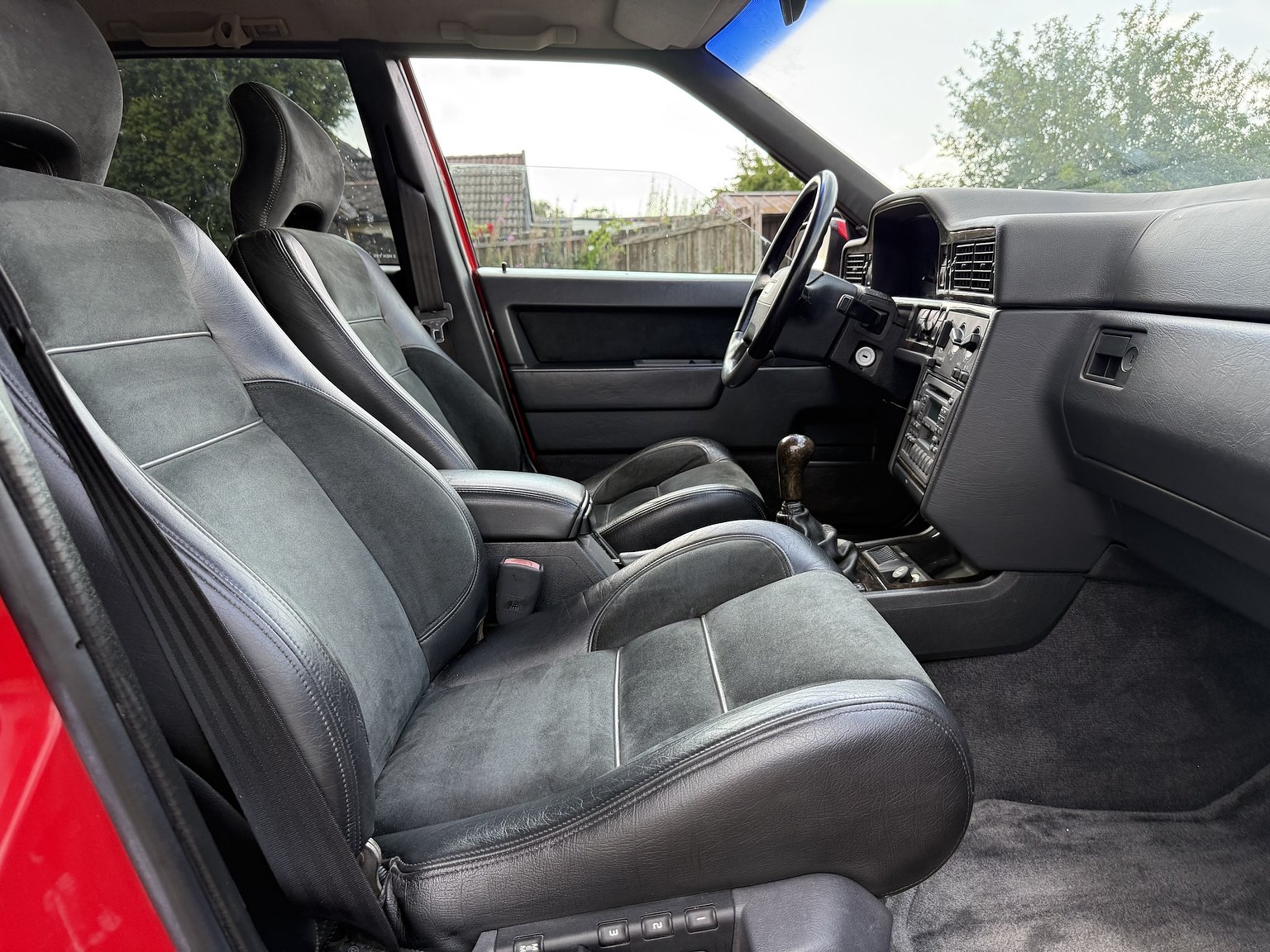 Interior image of 1996 Volvo 850 R "T-Röd"