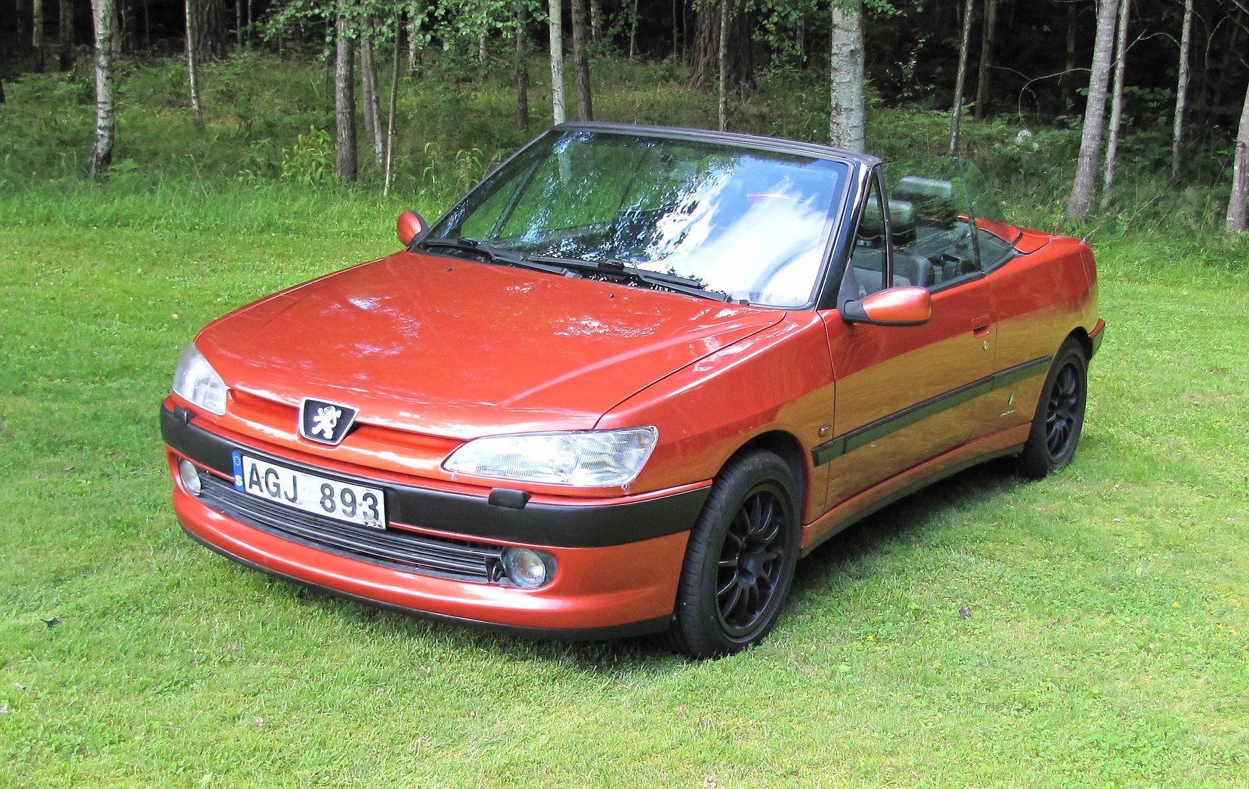 Exterior image of 1999 Peugeot 306 Cabriolet 2.0 Manuell