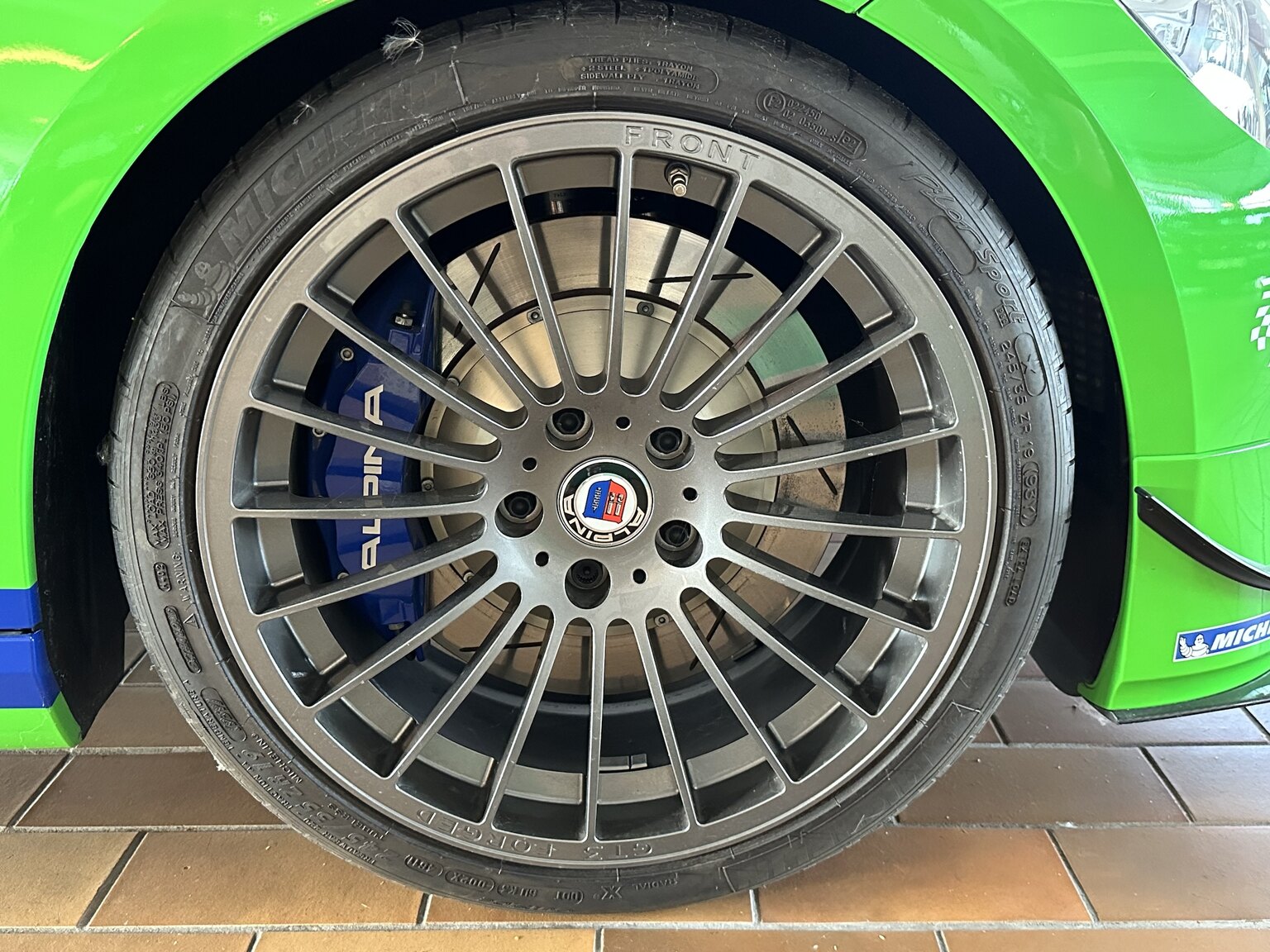 Aussenfoto 2013 ALPINA B3 GT3