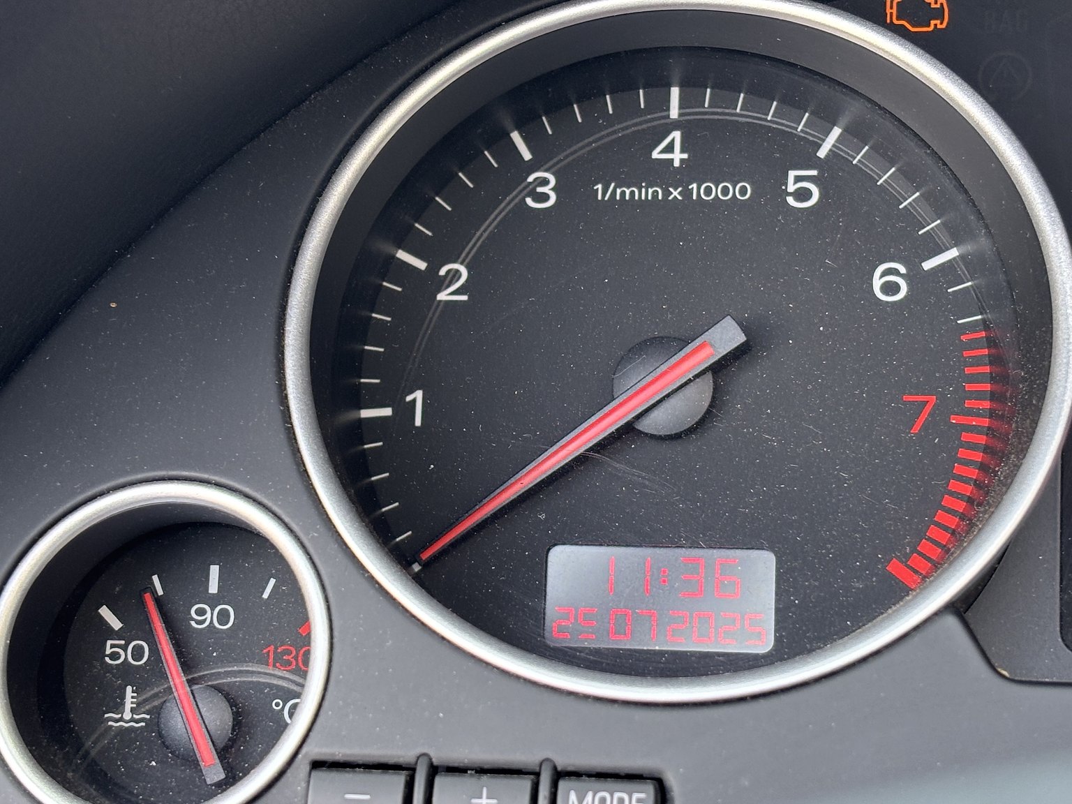 Interior image of 2003 Audi A4 Cabriolet 2.4 V6 Multitronic