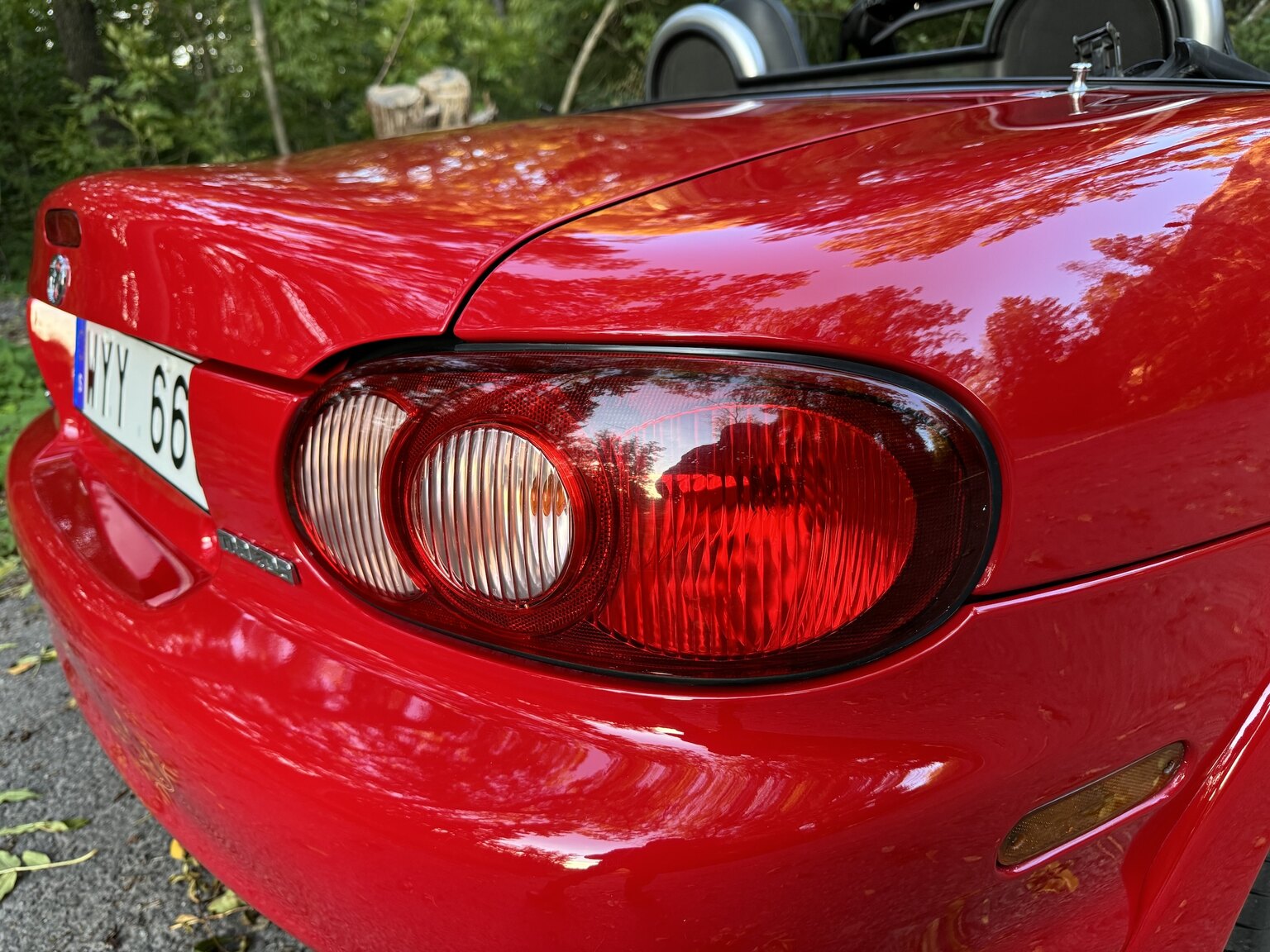 Exterior image of 2004 Mazda MX-5