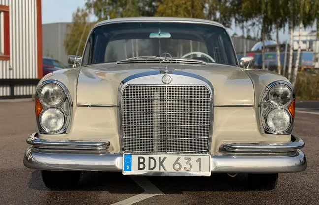 1965 Mercedes-Benz 220 Sb – Exteriör