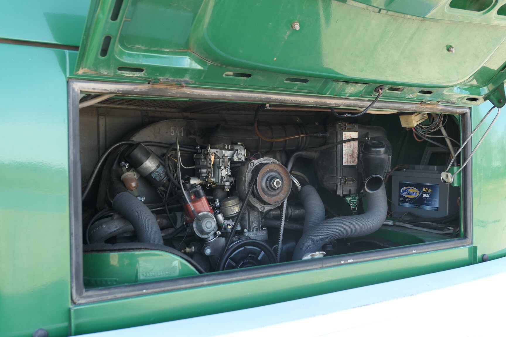 Image of 1975 Volkswagen Transporter 1600 Minibuss mechanics
