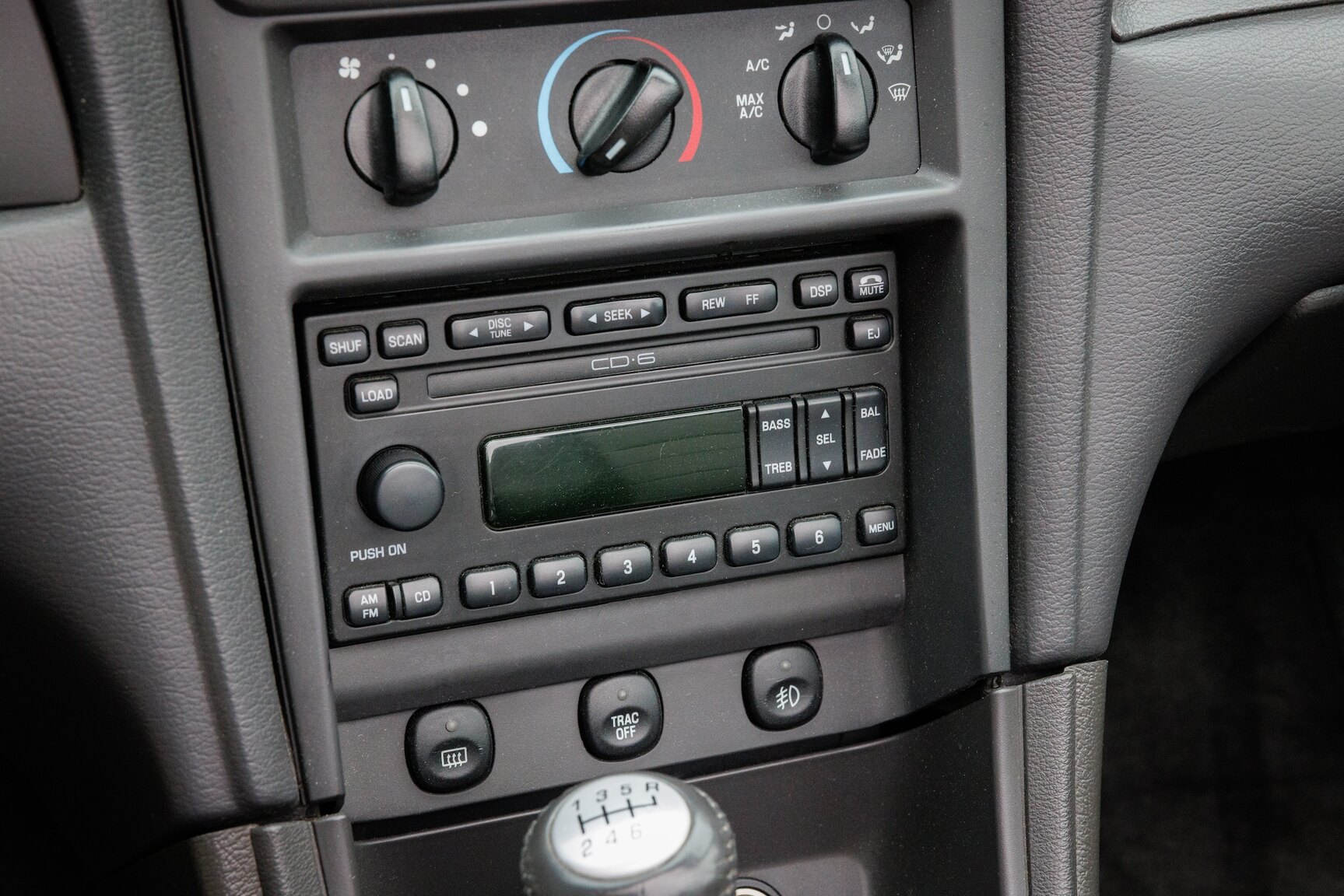 Innenraumfoto von 2003 Ford Mustang SVT Cobra