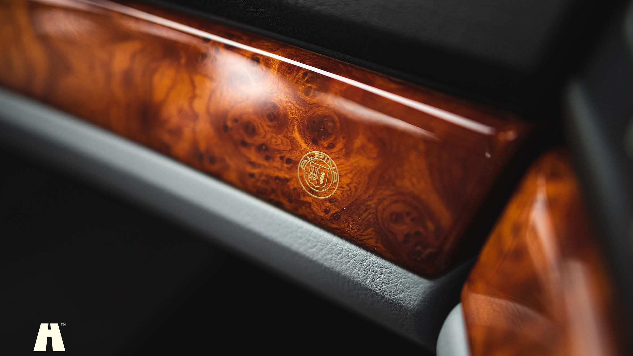 Interior image of 1998 Alpina B10 V8