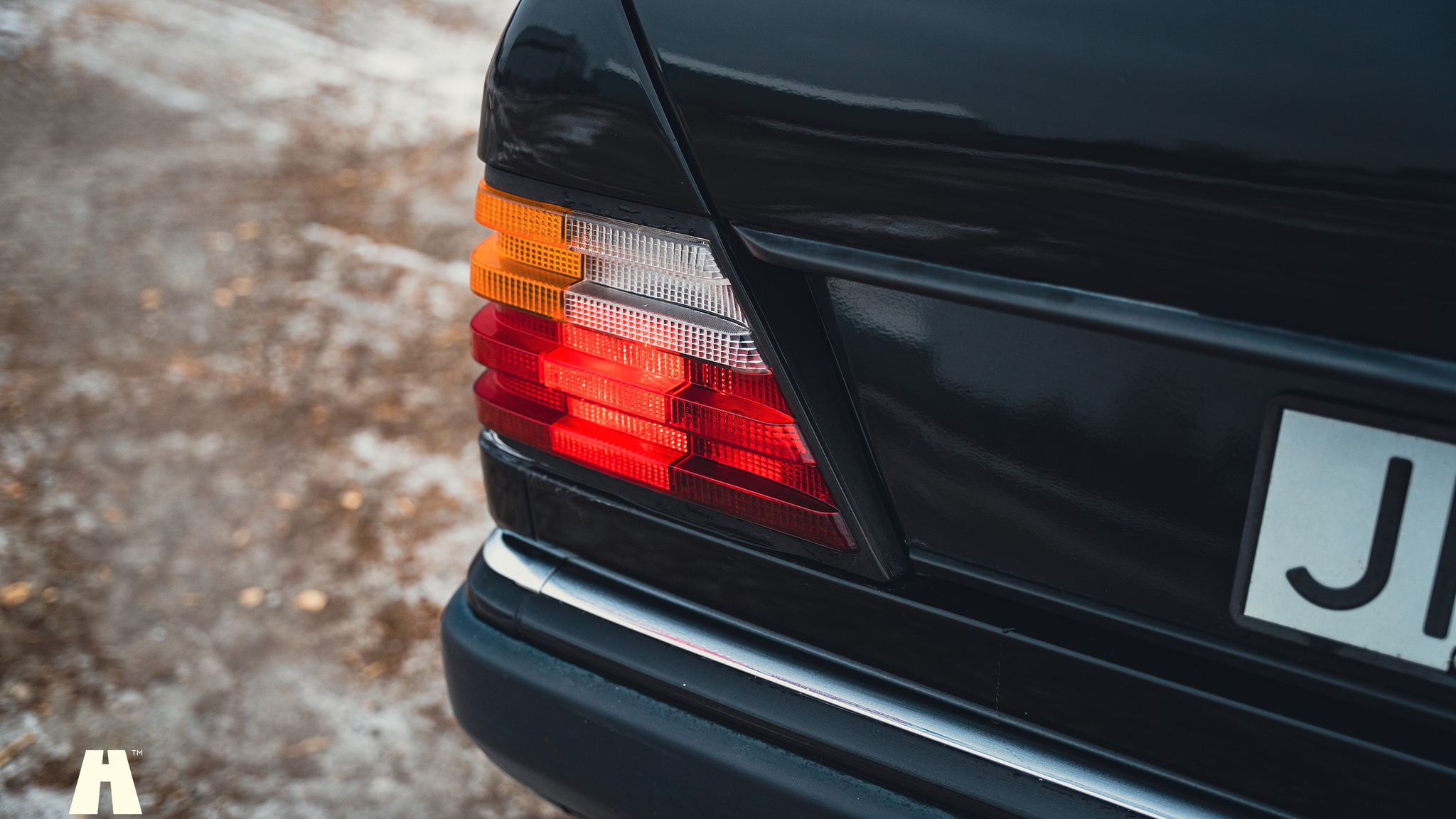 Exteriörbild på 1990 Mercedes 300 CE-24