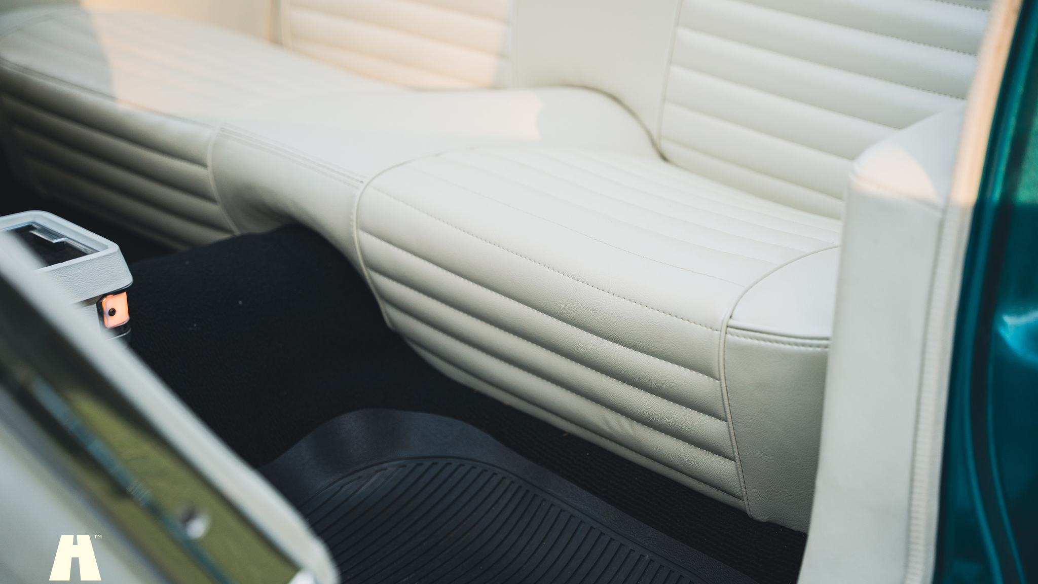 Interior image of 1965 Ford Mustang Cabriolet (49)