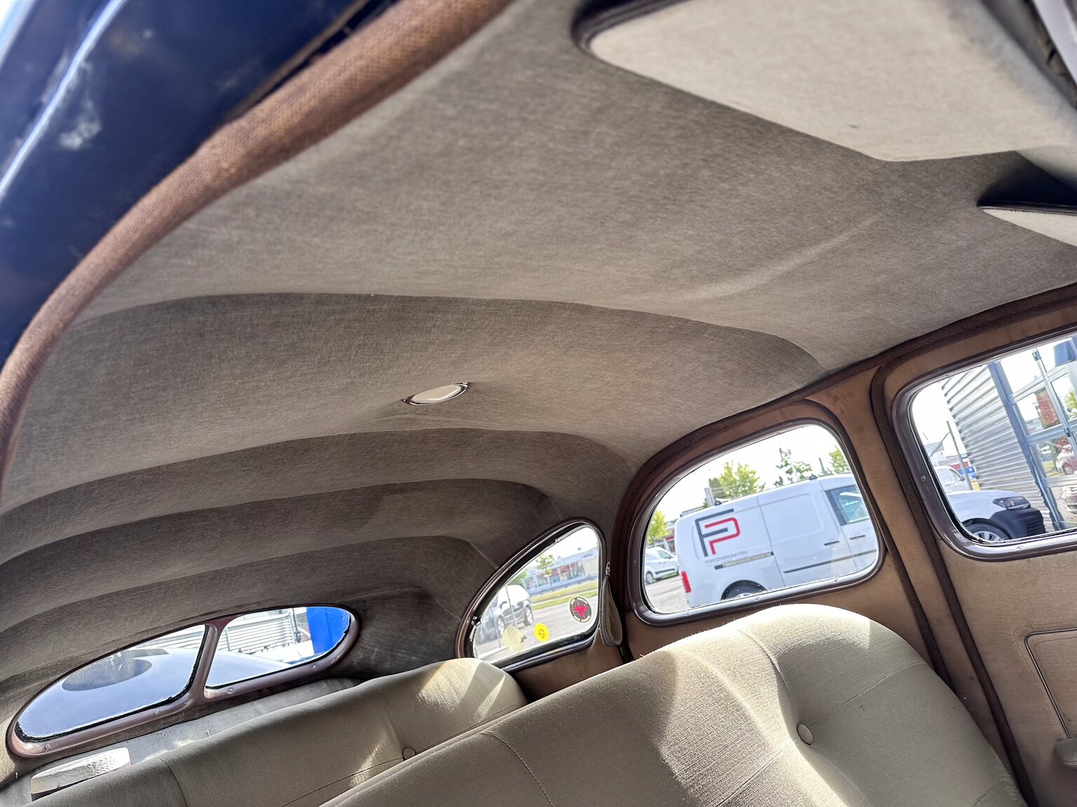 Interior image of 1938 Lincoln Zephyr Sedan V12