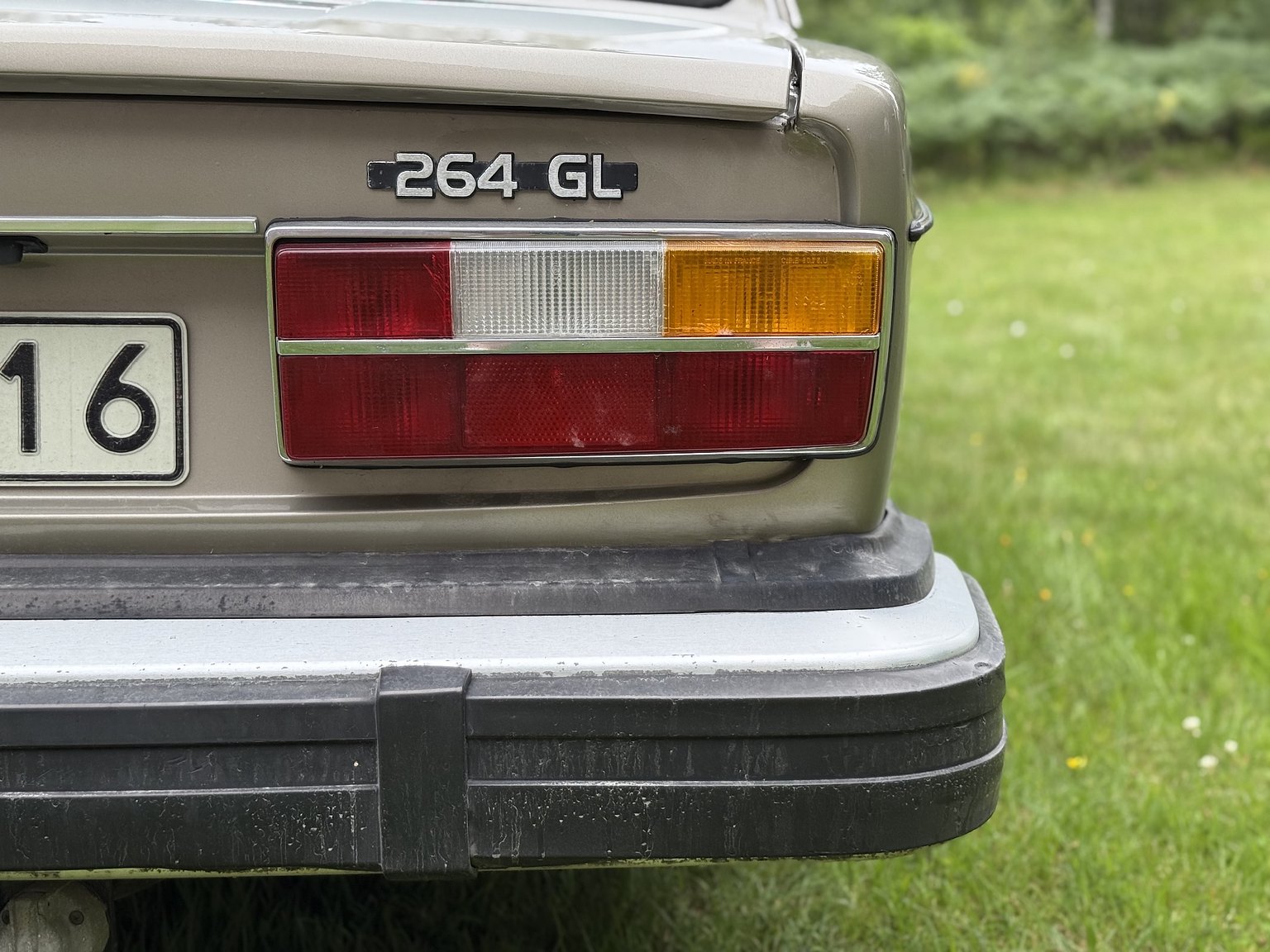 Exterior image of 1976 Volvo 264 V6 GL Automatisk