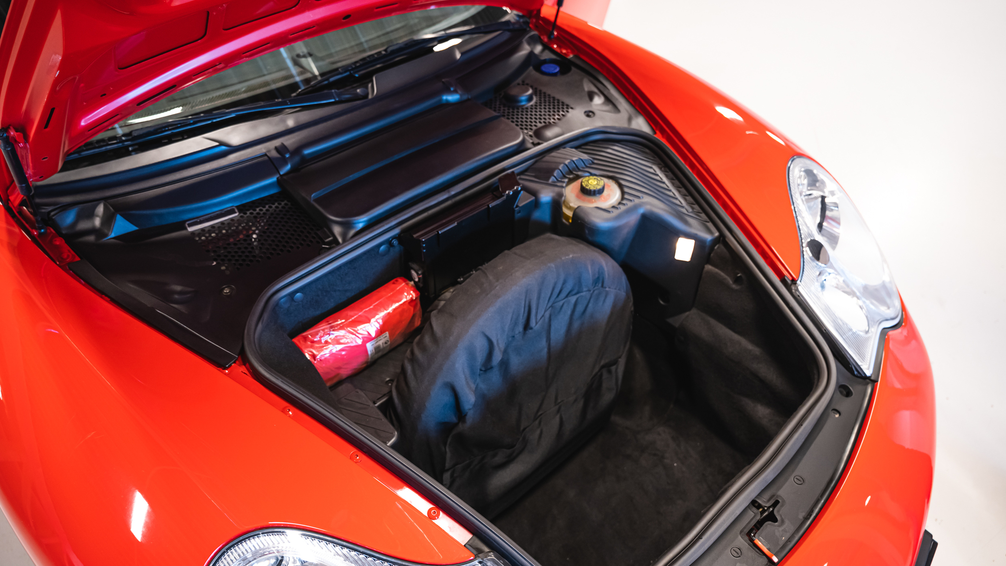 Innenraumfoto von 2003 Porsche 996 Carrera 2
