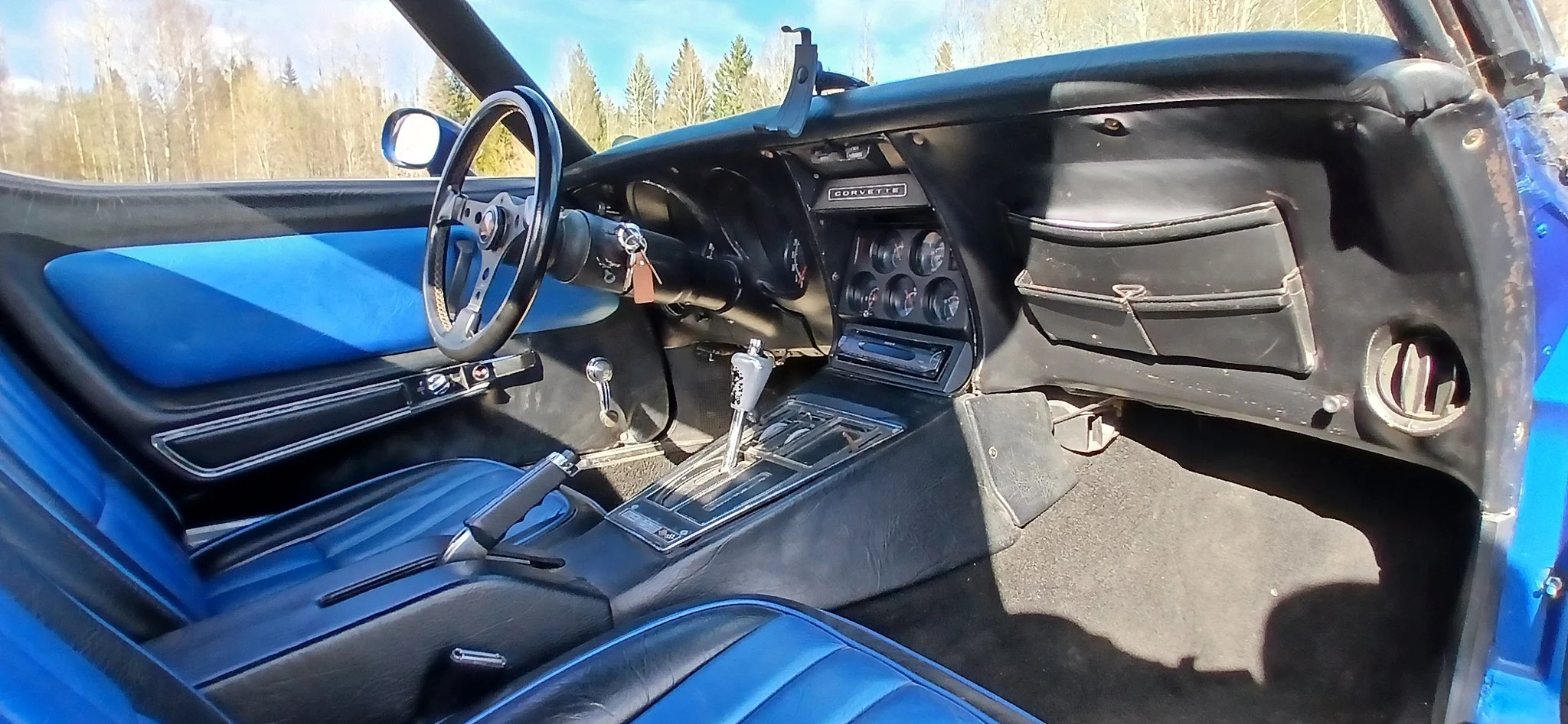 Innenraumfoto von 1974 Chevrolet Corvette Stingray Convertible C3 (9)