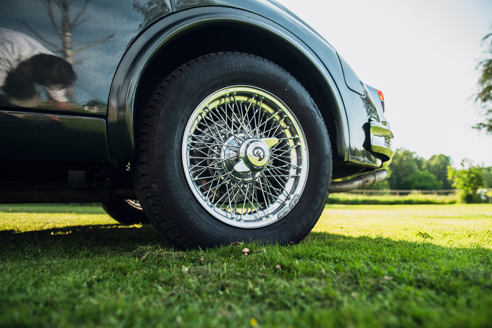 Exterior image of 1965 Daimler 250 V8
