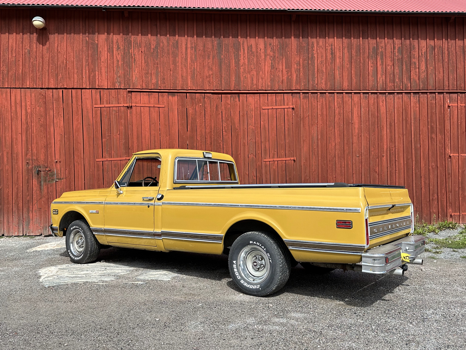 Exterior image of 1972 Chevrolet C10 Cheyenne (11)