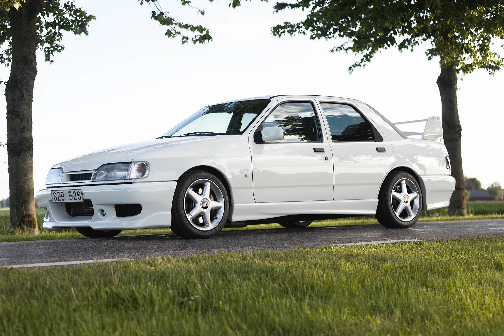 Exteriörbild på 1991 Ford Sierra Cosworth 4x4 (11)