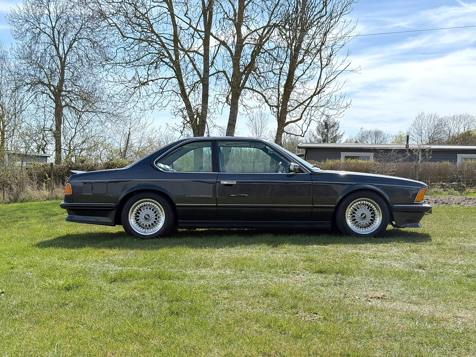 Exterior image of 1985 BMW 635 CSiA (E24) (6)