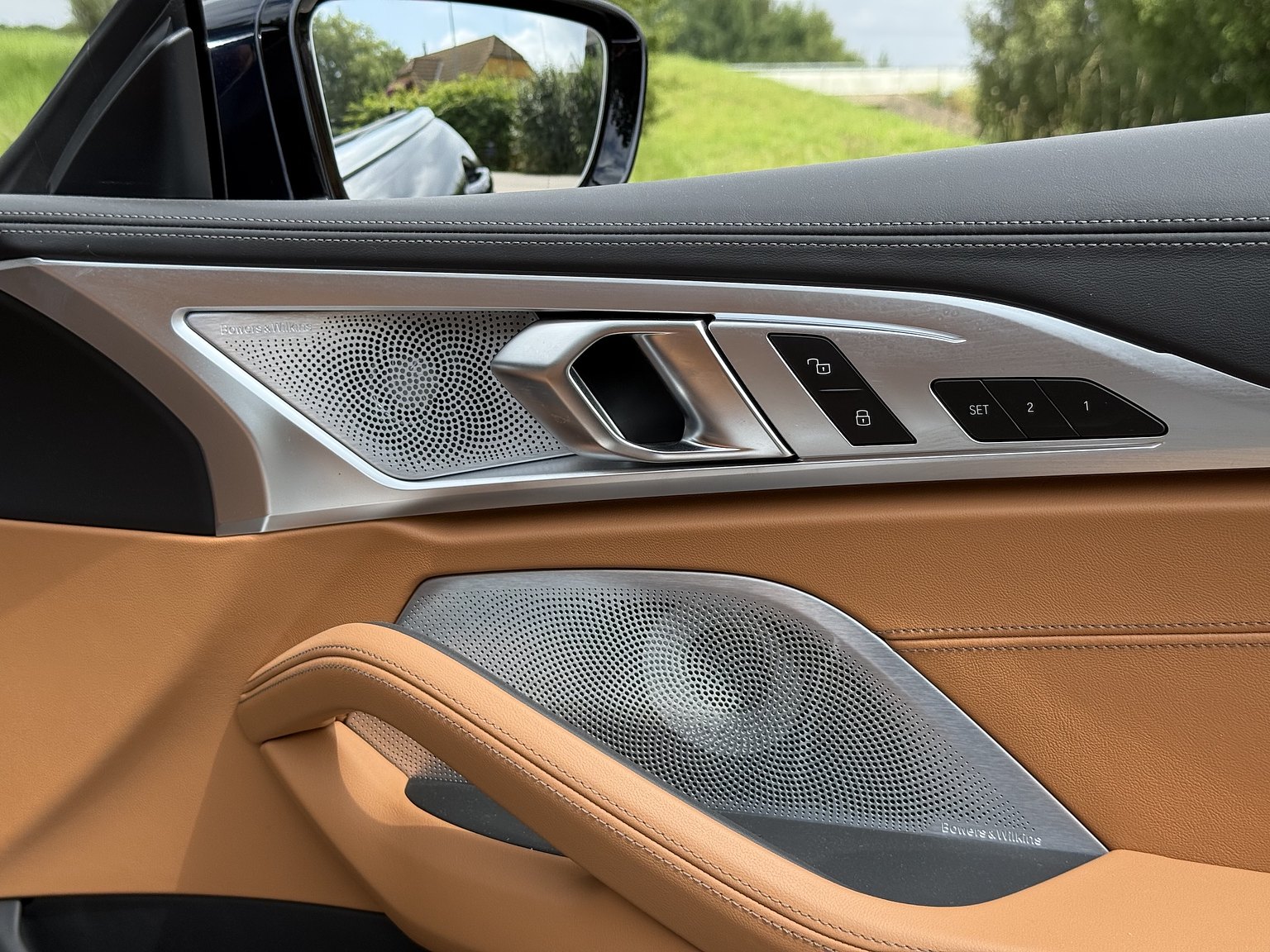 Interior image of 2019 BMW M850i xDrive Convertible Steptronic