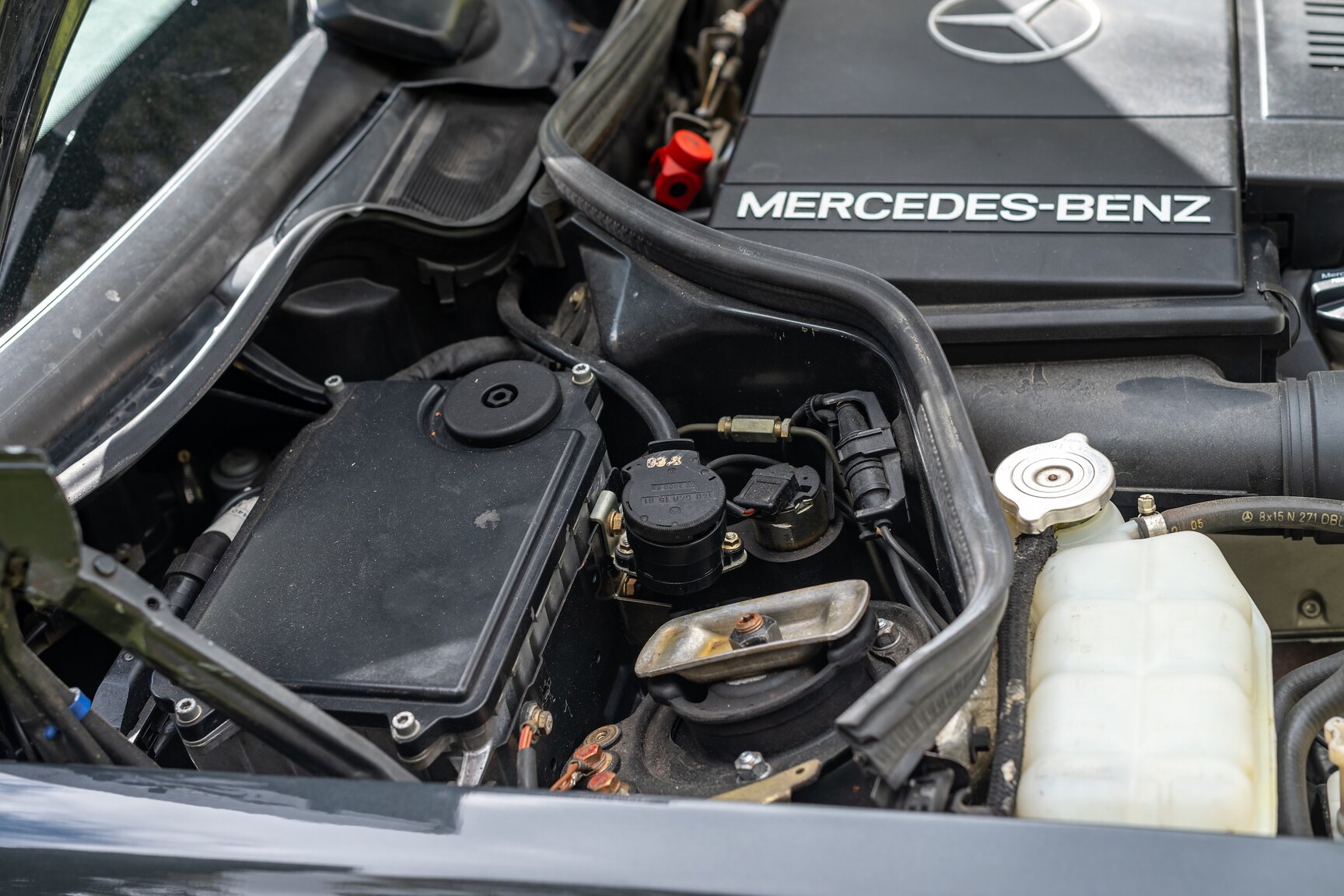 Image of 1993 Mercedes-Benz 400 E mechanics