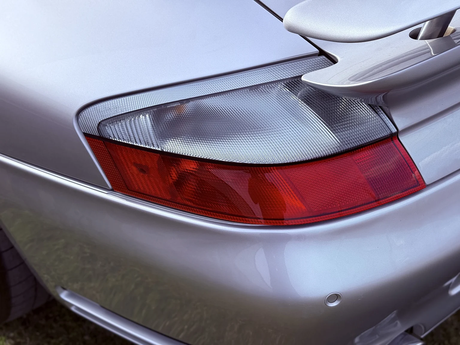 Exterior image of 2005 Porsche 996 Turbo S (23)