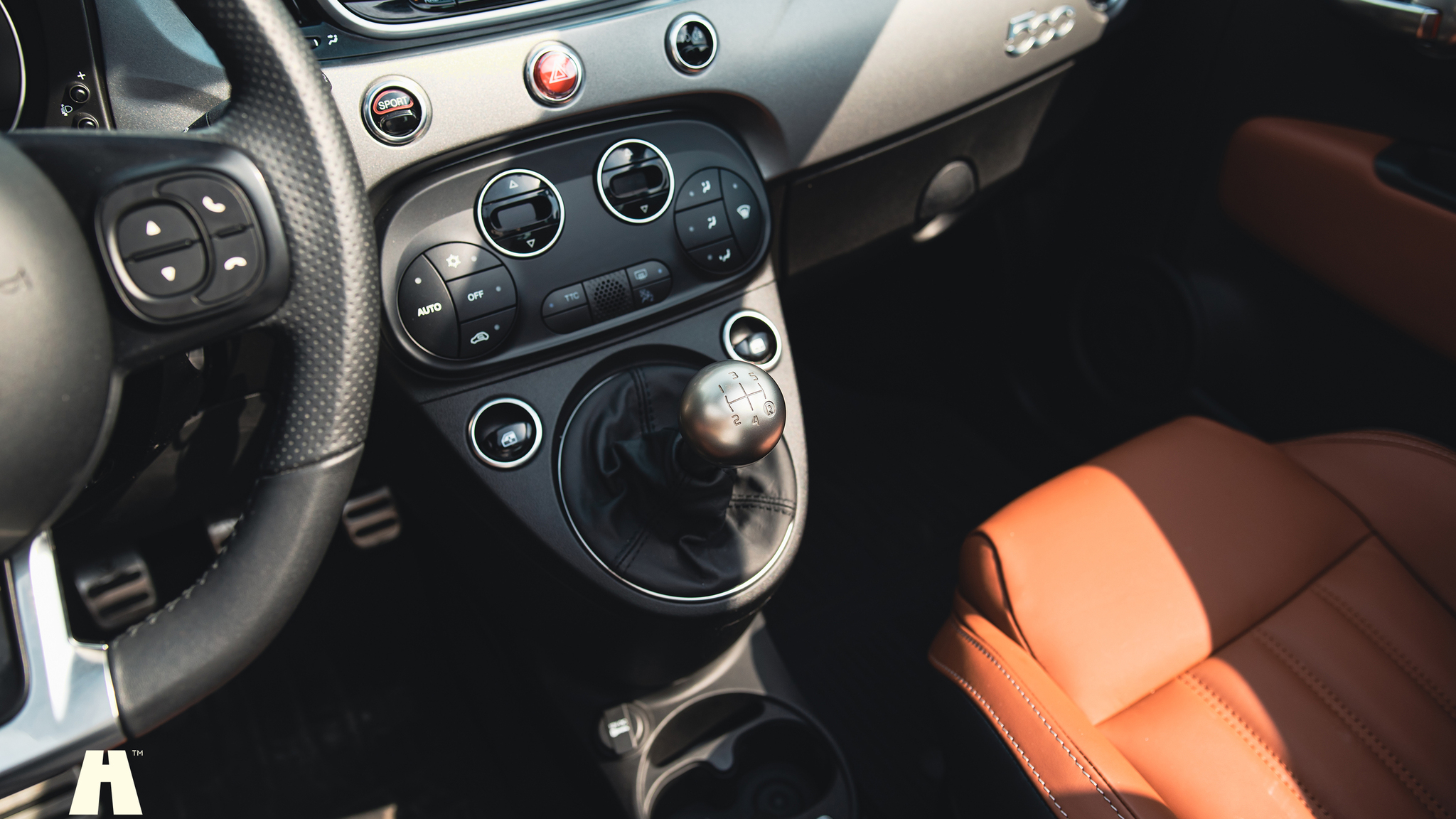 Interiörbild 2018 Abarth 595 Turismo CAB