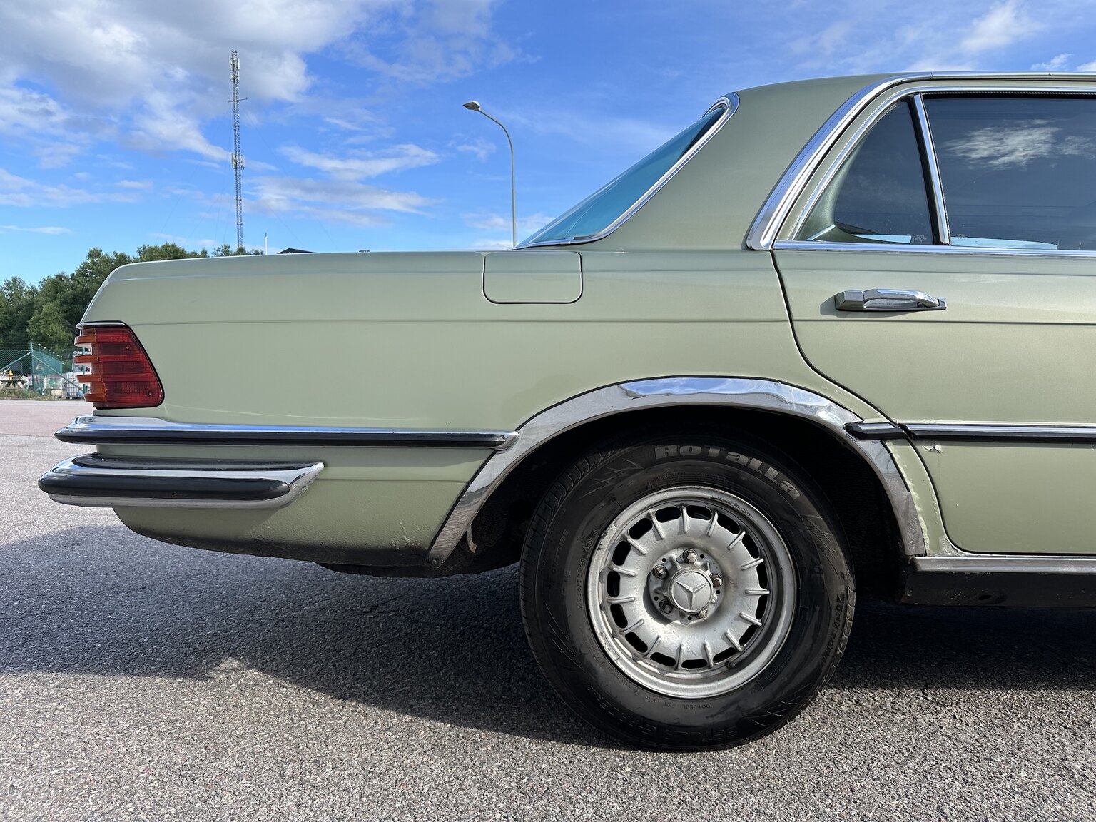 Aussenfoto 1975 Mercedes Benz 450 SEL (12)