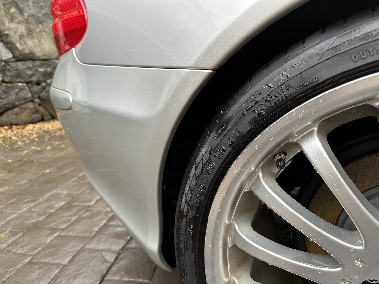 Exteriörbild på 2005 Mercedes-Benz SL 350