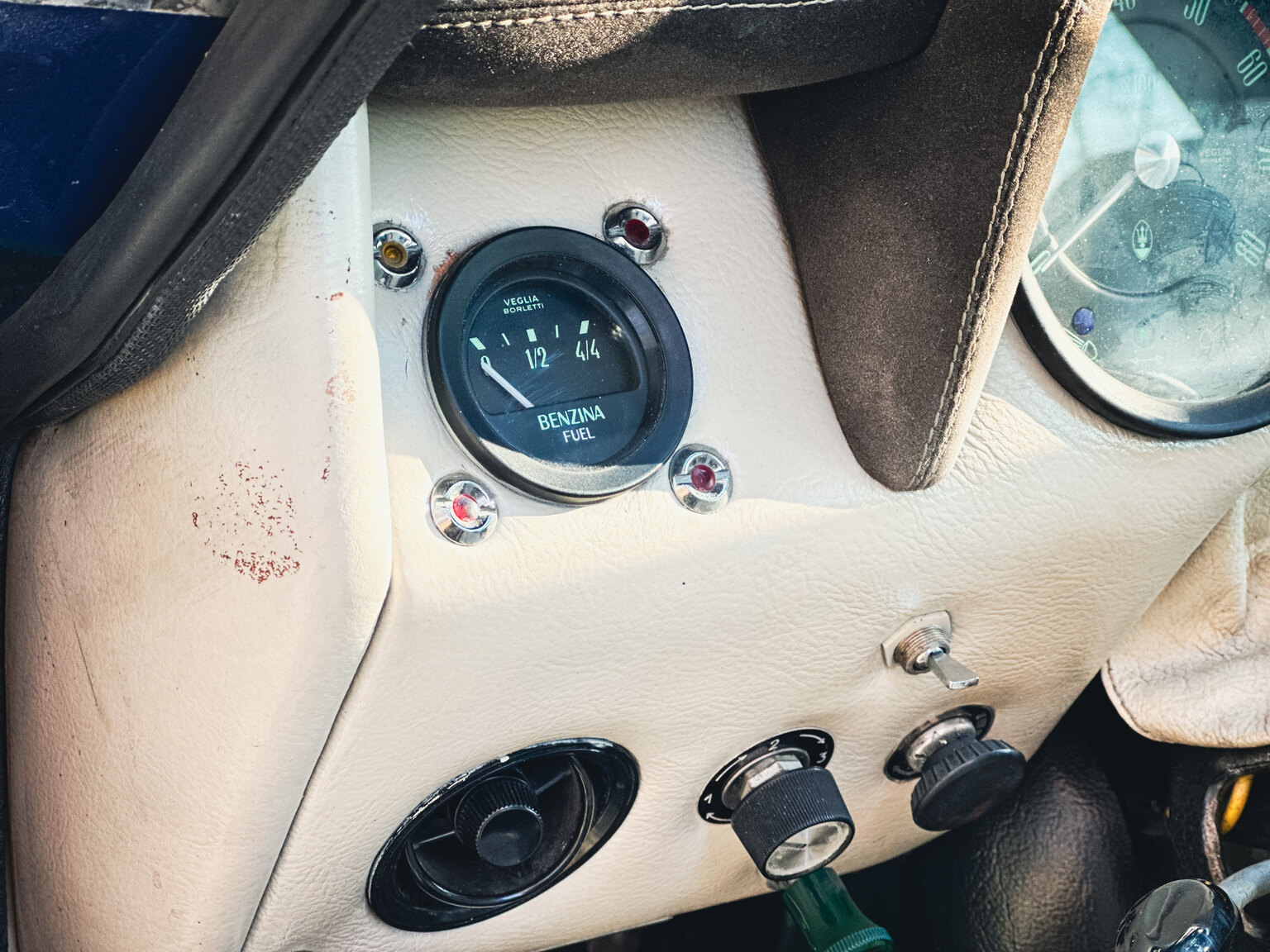 Interiörbild 1973 Maserati Indy