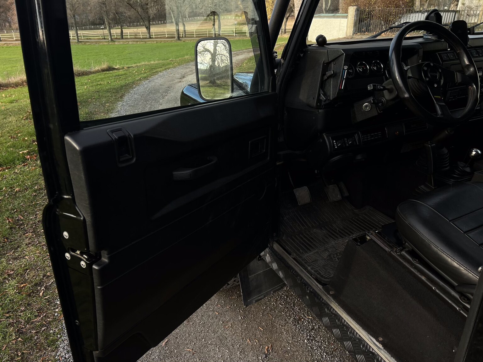 Interior image of 2002 Land Rover Defender 90 2.5 Td5